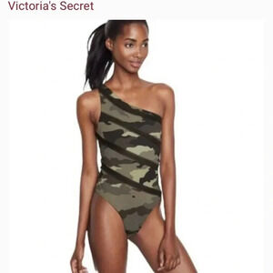 - Y2K One Shoulder Asymmetrical CutOut Camo and Black Thong  Bodysuit